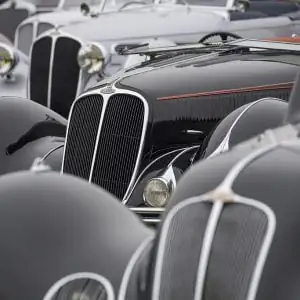 10 خودرو کلاسیک میلیاردی + عکس