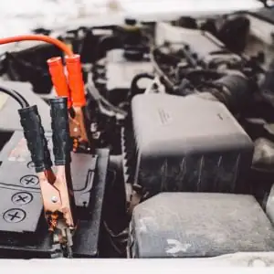 دلایل خوابیدن باتری خودرو؛ خودتان عیب یابی کنید